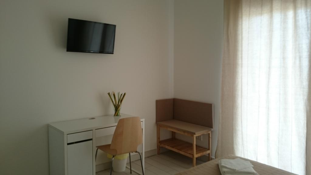 B&Brucoli Oliveto  部屋 写真